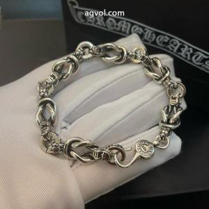 偽 ブランド 販売CHROME HEARTSブレスレット秋先や冬にぴったりの新作 2026冬季 秋冬は継続系のトレンド