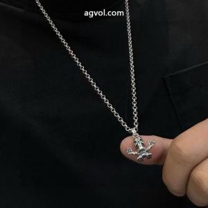 スーパー コピー ブランドすぐお届け　秋冬新作 個性的 最新の品ネックレスCHROME HEARTS