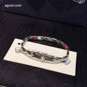 SALE品追加 人気プレゼント 更にトレンドが急上昇中ブレスレットCHROME HEARTSブランド コピー