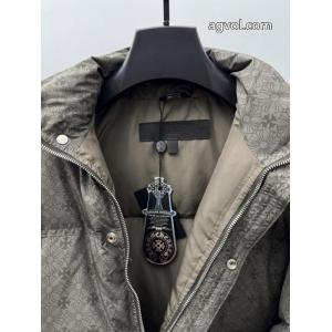 ブランド コピー  ダウンジャケットクロムハーツVIP価格海外発 激安通販 数量限定在庫限り