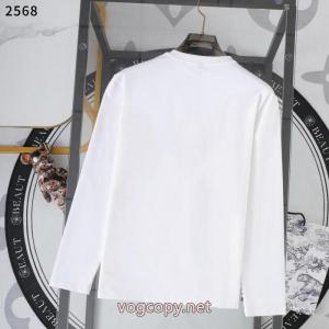 長袖Tシャツ優しげな高級人気色 国内より安く残り僅か 今人気の秘訣BURBERRY偽 ブランド 販売