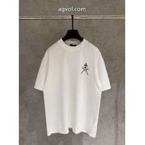 2026スーパーコピー暖かさに可愛さもプラス 着こなし自在 今年大流行CHROME HEARTS半袖Tシャツ