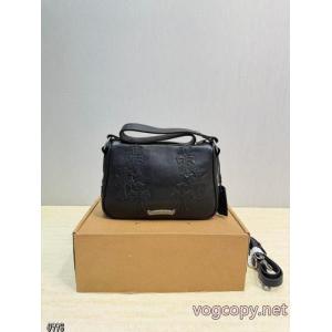 バッグ個性的 売切続出　 好印象をゲットスーパー コピー 通販 優良CHROME HEARTS