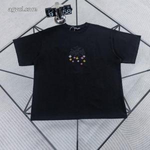 半袖Tシャツ洗練された佇まい ロゴが美しい 幅広く使えるブランド コピー 専門店CHROME HEARTS