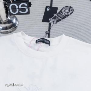 半袖Tシャツ洗練された佇まい ロゴが美しい 幅広く使えるブランド コピー 専門店CHROME HEARTS