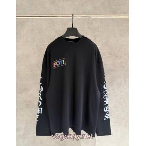 長袖Tシャツ好印象を与える ギフトにオススメ 相性抜群CHROME HEARTSコピー 品 販売