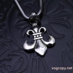 お洒落に魅せる 爽やかマルチ 合わせると明るい印象偽 ブランド ネックレスCHROME HEARTS.