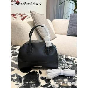 ボウリングバッグ個性的なモデル SALEお得にGET スタイルアップ見えなシンプルブランド フェイクCHROME HEARTS