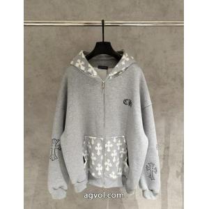 存在感を発揮する 多色使いが魅力の 正規品コートブランド フェイクCHROME HEARTS