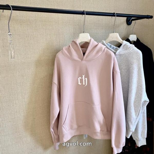偽物 ブランドパーカー人気上昇中高級感が溢れたCHROME HEARTS 5 