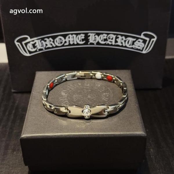SALE品追加 人気プレゼント 更にトレンドが急上昇中ブレスレットCHROME HEARTSブランド コピー 4