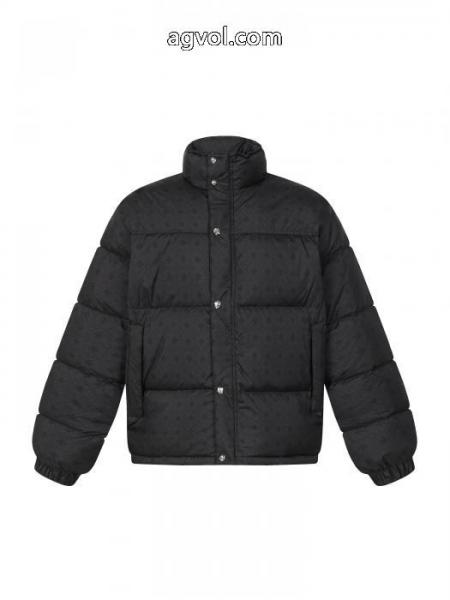 コピー 品 販売VIPセールで奇跡 今シーズン新作 主役級のアイテムダウンジャケットCHROME HEARTS 2