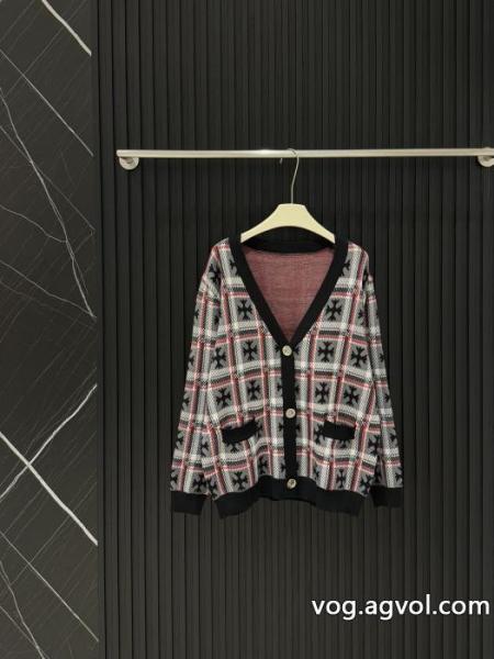 ブランド コピー 着払い人気定番低価 超限定即完売 今季トレンドCHROME HEARTSコート 0 
