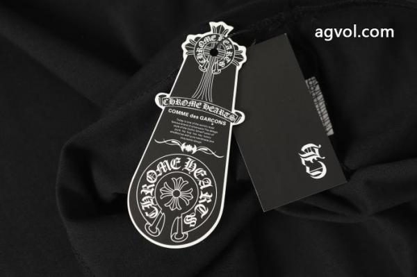 偽物 通販2026限定新作 肌触りのいい セールで格安CHROME HEARTS半袖Tシャツ 4