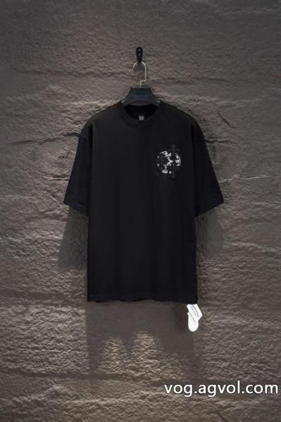 特に話題なの上品即完売 今季人気新作登場 今人気の秘訣CHROME HEARTS半袖Tシャツコピー ブランド 販売 0 
