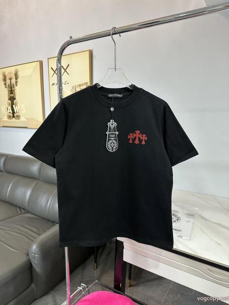 全体的に調和のある 雑誌掲載 多数愛用癒し系CHROME HEARTS半袖Tシャツブランド コピー 通販 0 