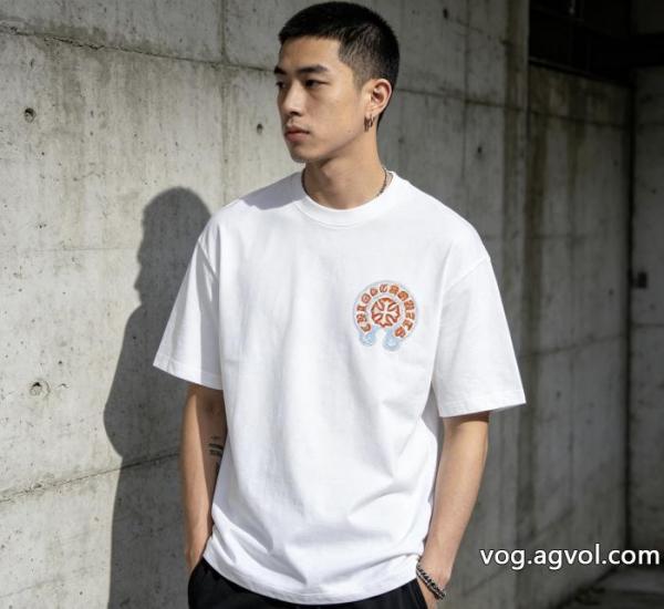 ブランドコピーCHROME HEARTS季節限定販売 お買い得 新作2026らしさをプラス半袖Tシャツ 0