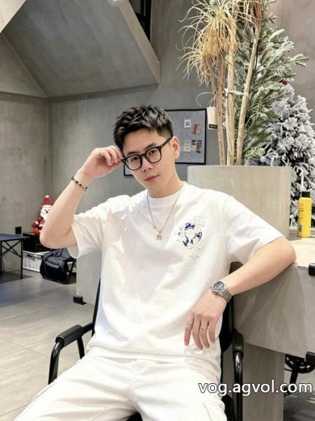 激安専門店 魅力的な美品 価格セールブランド コピー 激安半袖TシャツCHROME HEARTS 0