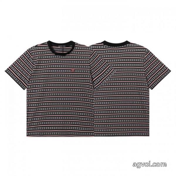 半袖Tシャツブランド コピー新色入荷 愛用者が続出中 欧米韓流/雑誌 CHROME HEARTS 2