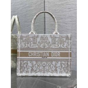 洗練されたスタイル 海外先行発売！ 機能性も忘れない！スーパー コピー ブランド 専門店Dior バッグ.