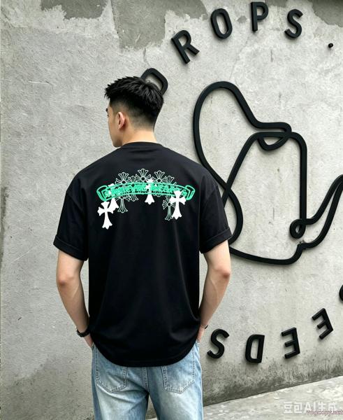 CHROME HEARTSスーパー コピー ブランド 通販カラバリ豊富 新作を取り上げ 数量限定先行入荷半袖Tシャツ 0