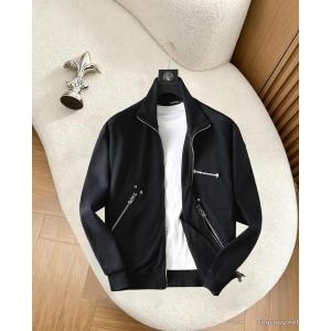 コートコピー 商品 ブランド遂に再入荷 大人の雰囲気たっぷり 元気な印象にCHROME HEARTS