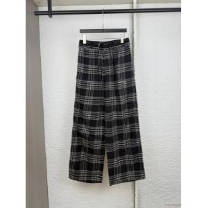 魅力的なポイント お洒落で人気アイテム 定番カラーCHROME HEARTSズボンブランド コピー 品
