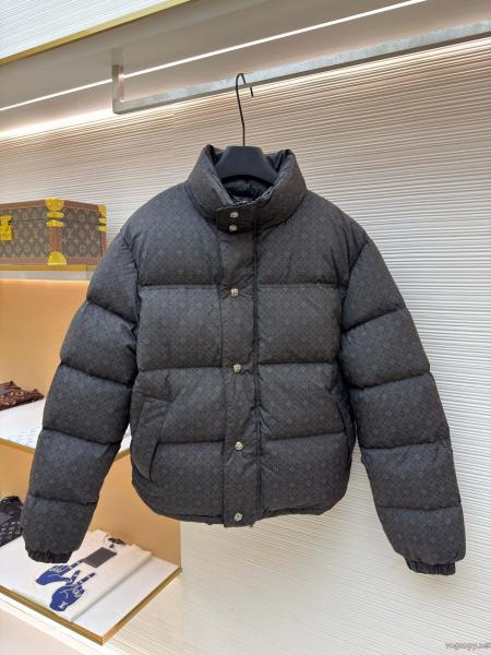 コピー 商品 通販新作限定 最新のアイテム 高評価の2026人気品ダウンジャケットCHROME HEARTS 0