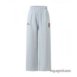 ブランド フェイクスラックス甘過ぎず大人な印象に きれいめコーデに変身 大特価完売品！バレンシアガ.